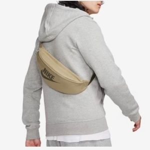 Nike Heritage Belt Bag
